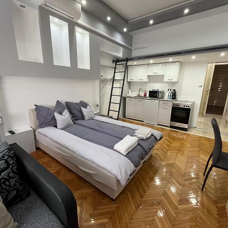 Szechenyi Apartman 米什科尔茨 外观 照片
