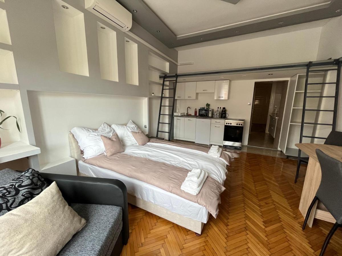 Szechenyi Apartman 米什科尔茨 外观 照片