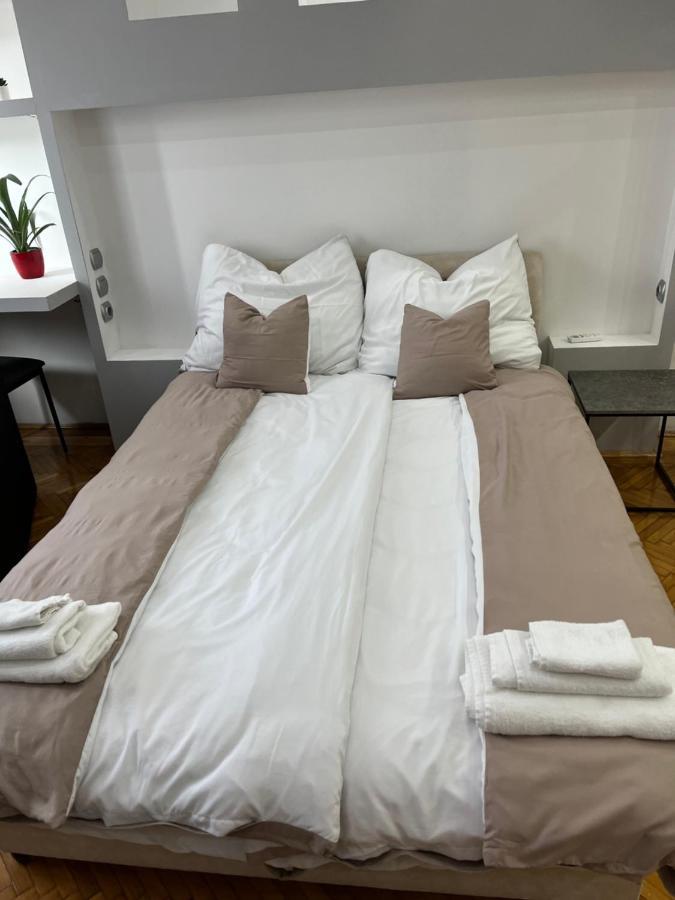 Szechenyi Apartman 米什科尔茨 外观 照片