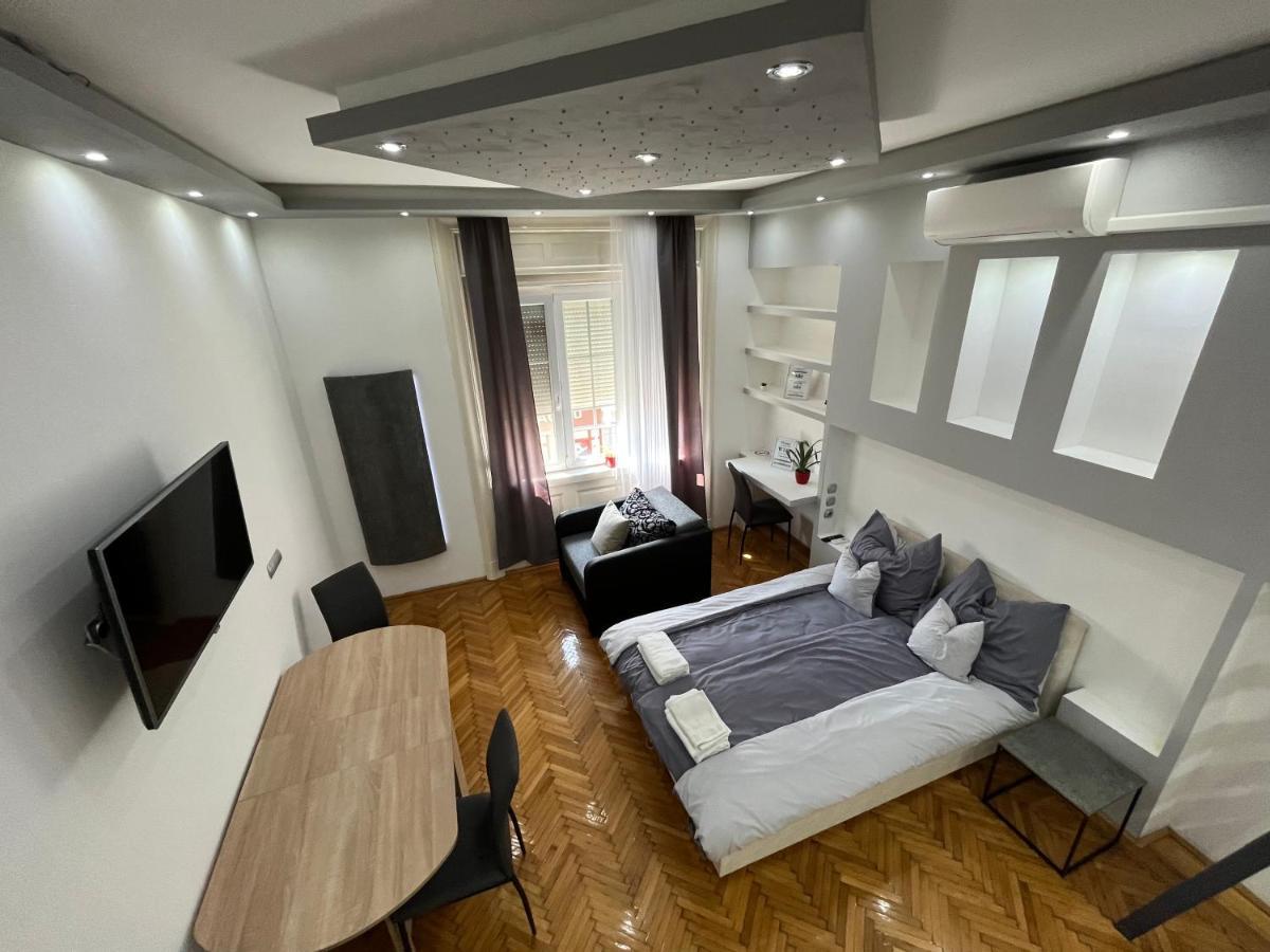 Szechenyi Apartman 米什科尔茨 外观 照片